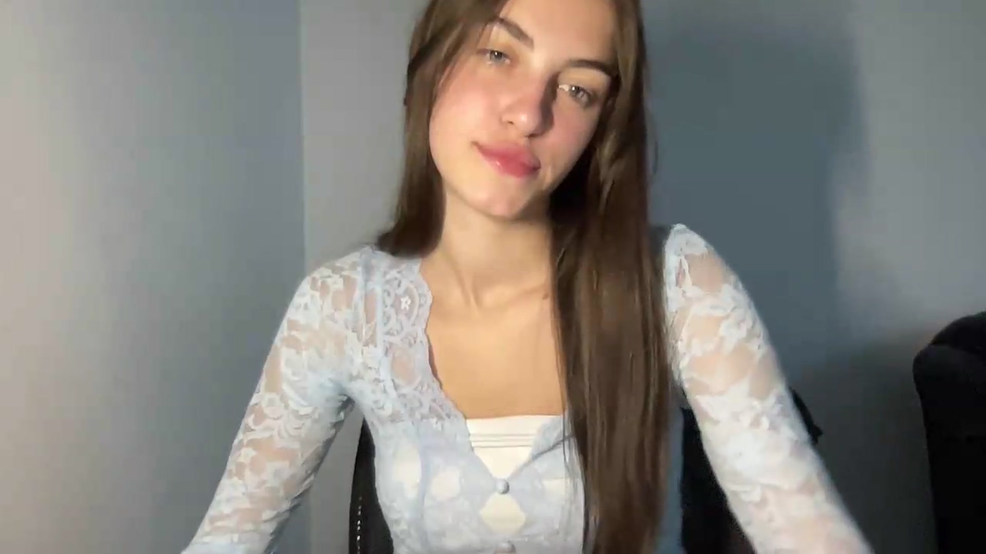 Gallery image thumbnail from Dashamoxy's myfreecams stream on, 08/18/2026, 13:27 image 9 of 20