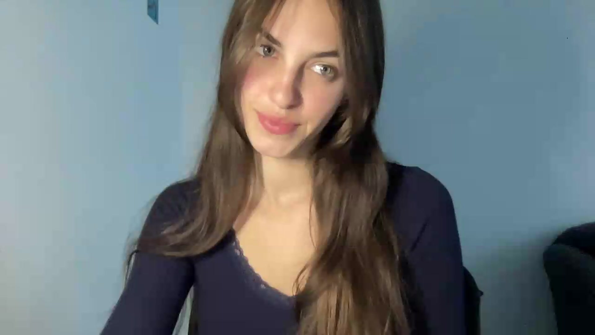 Gallery image thumbnail from Dashamoxy's myfreecams stream on, 08/20/2026, 13:11 image 16 of 20