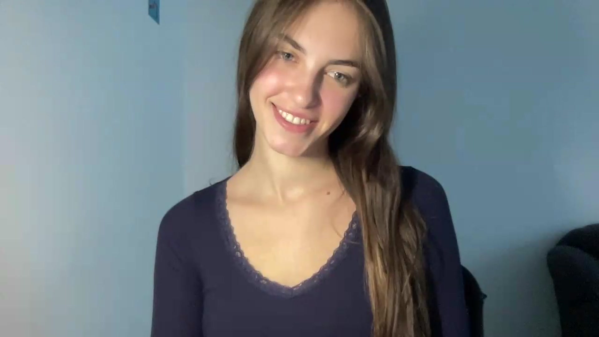 Gallery image thumbnail from Dashamoxy's myfreecams stream on, 08/20/2026, 13:11 image 17 of 20