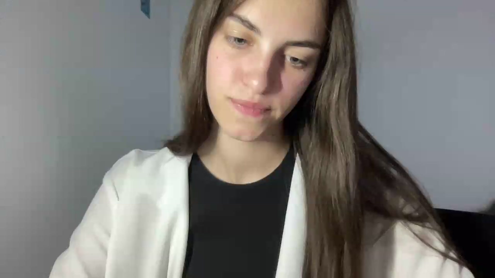 Gallery image thumbnail from Dashamoxy's myfreecams stream on, 08/26/2026, 17:58 image 6 of 20