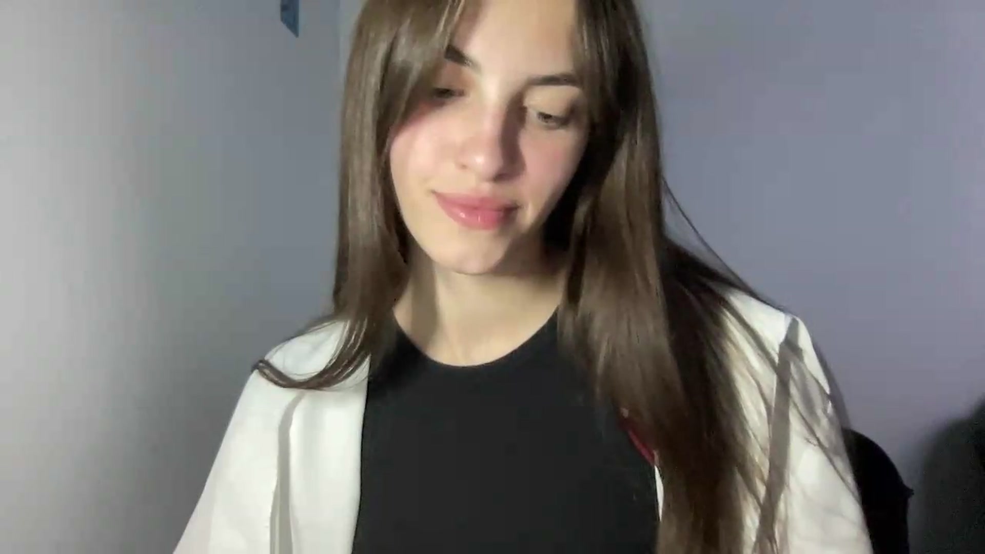 Gallery image thumbnail from Dashamoxy's myfreecams stream on, 08/26/2026, 17:58 image 14 of 20