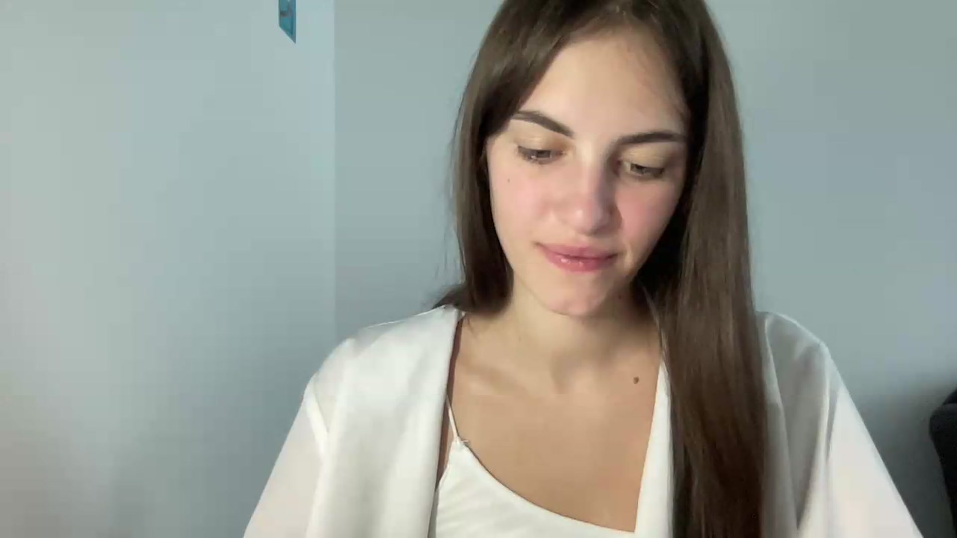 Gallery image thumbnail from Dashamoxy's myfreecams stream on, 08/27/2026, 13:32 image 11 of 20