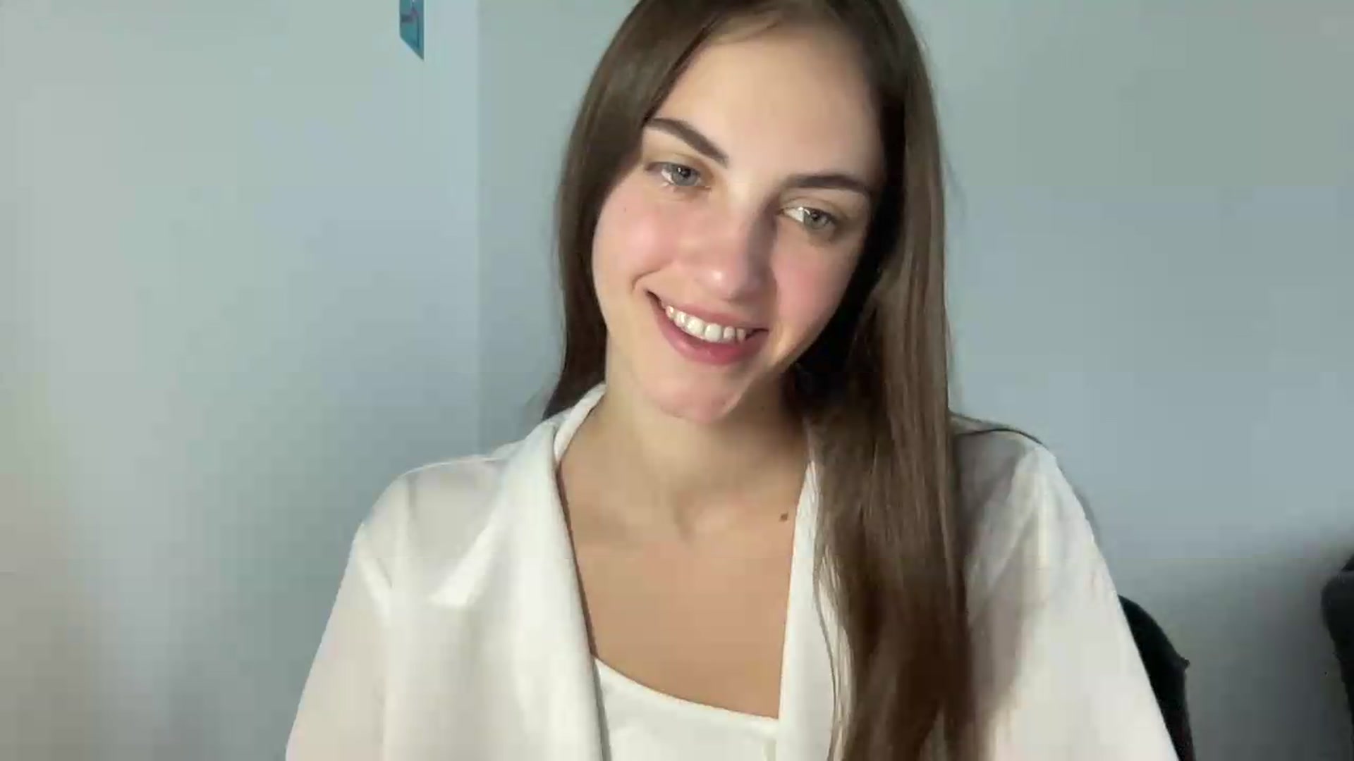 Gallery image thumbnail from Dashamoxy's myfreecams stream on, 08/27/2026, 13:32 image 3 of 20