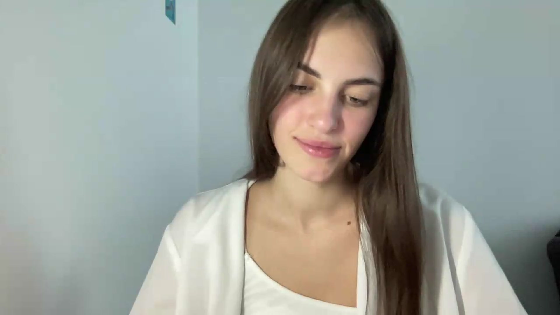 Gallery image thumbnail from Dashamoxy's myfreecams stream on, 08/27/2026, 13:32 image 6 of 20