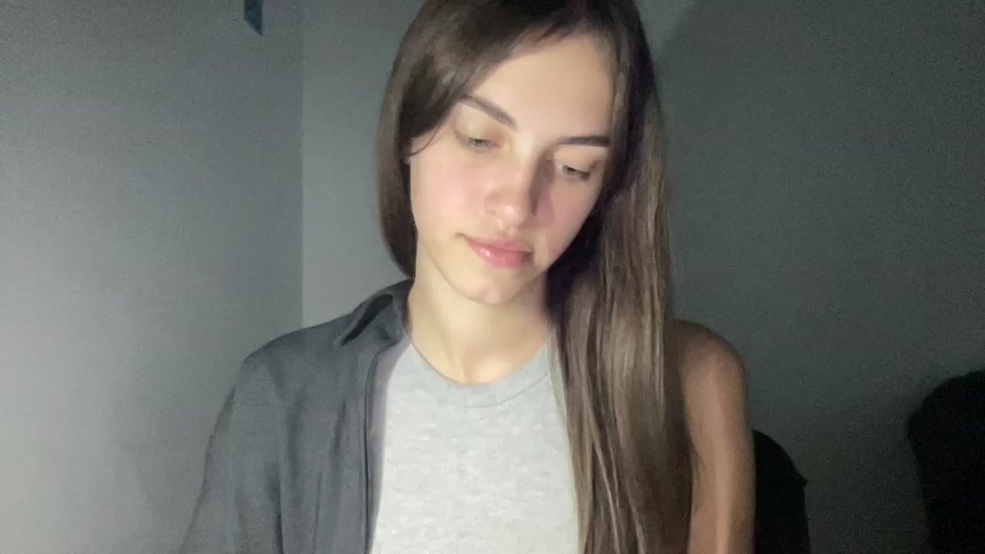 Gallery image thumbnail from Dashamoxy's myfreecams stream on, 08/29/2026, 16:03 image 19 of 20