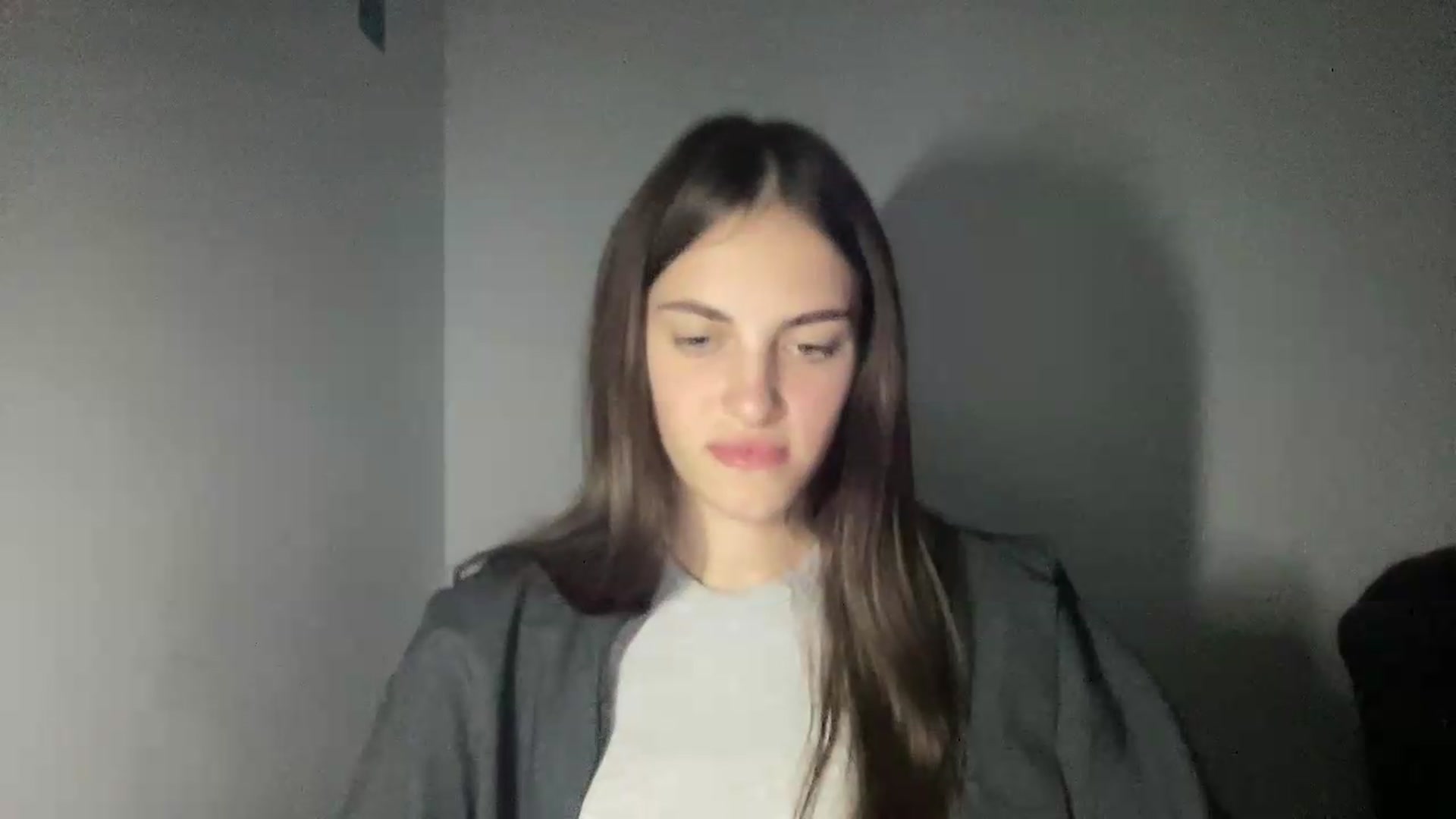 Gallery image thumbnail from Dashamoxy's myfreecams stream on, 08/29/2026, 16:29 image 12 of 20
