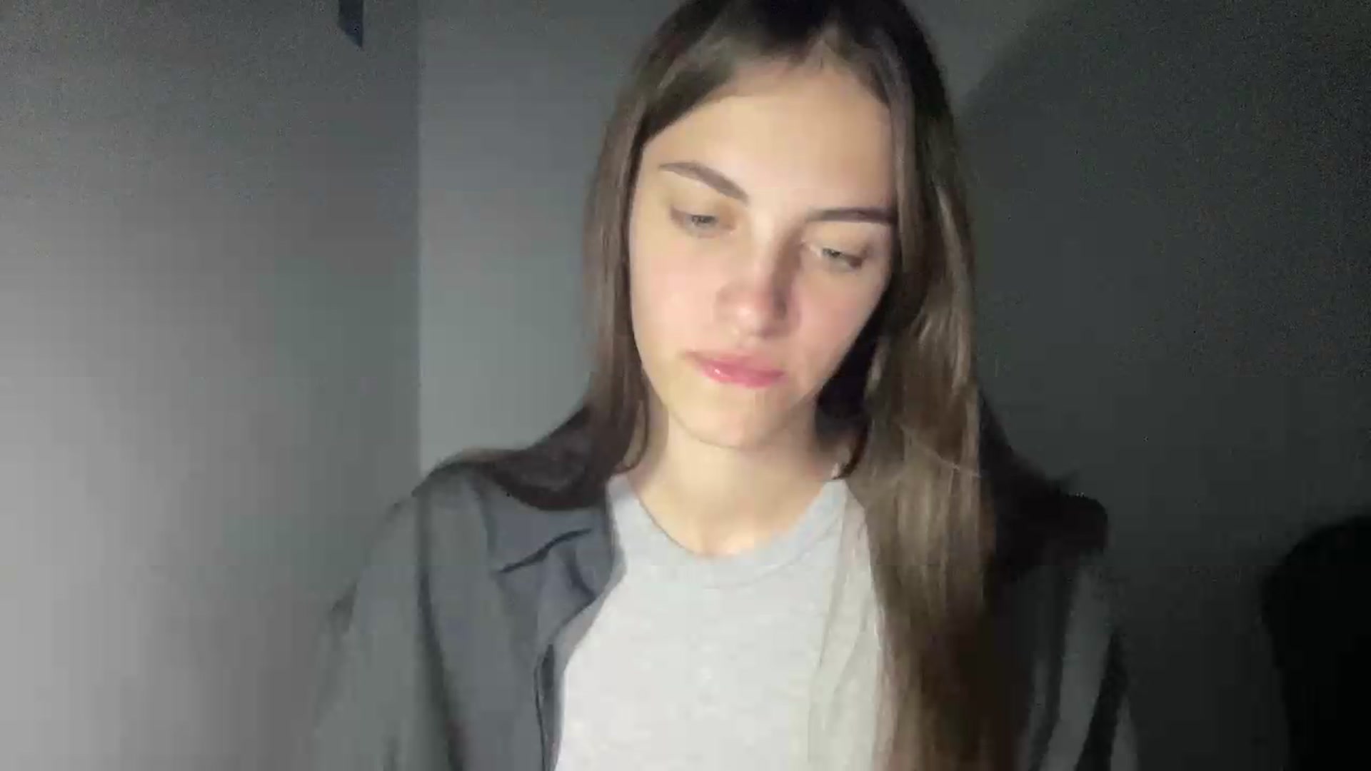 Gallery image thumbnail from Dashamoxy's myfreecams stream on, 08/29/2026, 16:29 image 2 of 20