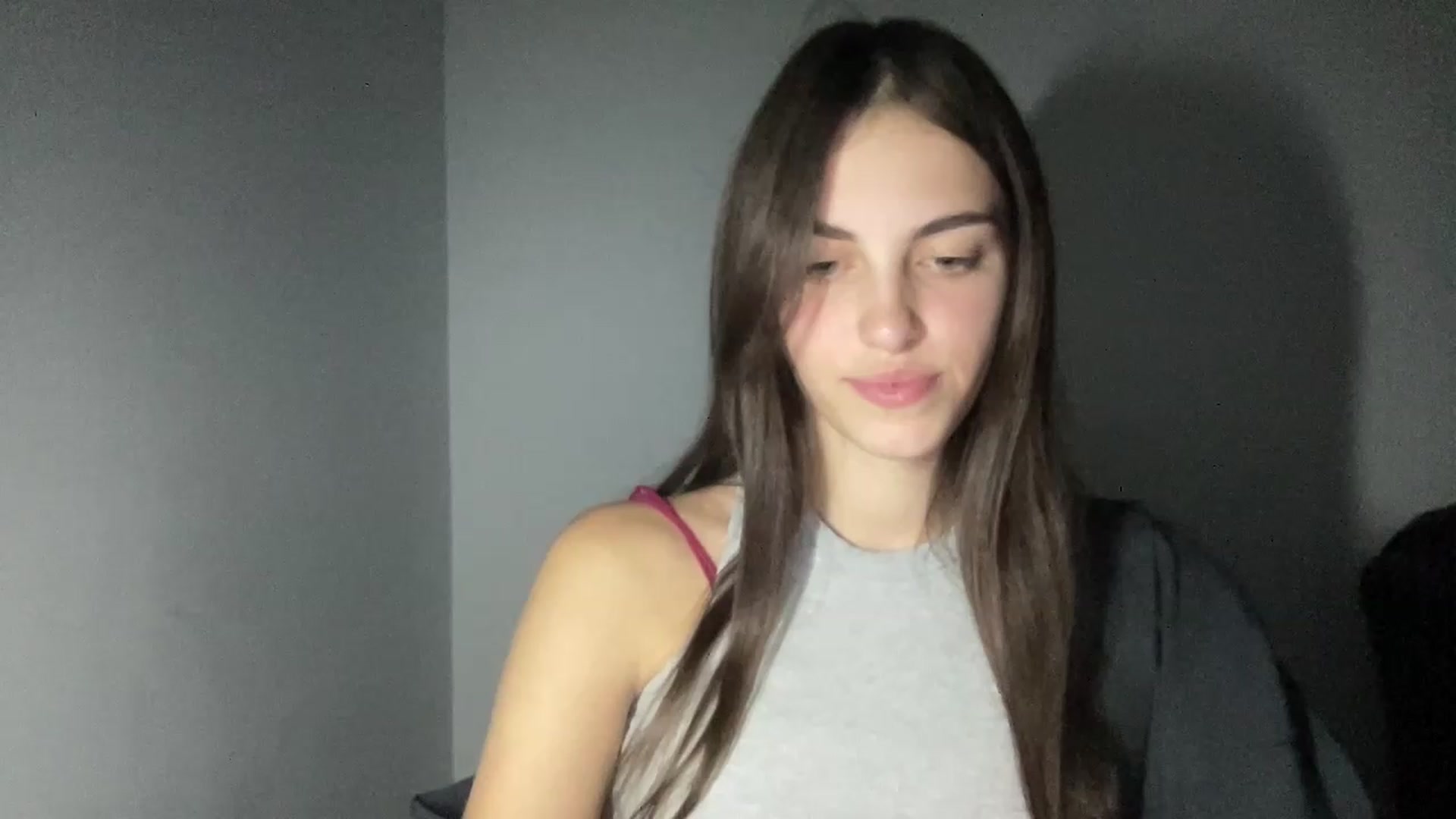 Gallery image thumbnail from Dashamoxy's myfreecams stream on, 08/29/2026, 17:27 image 16 of 20