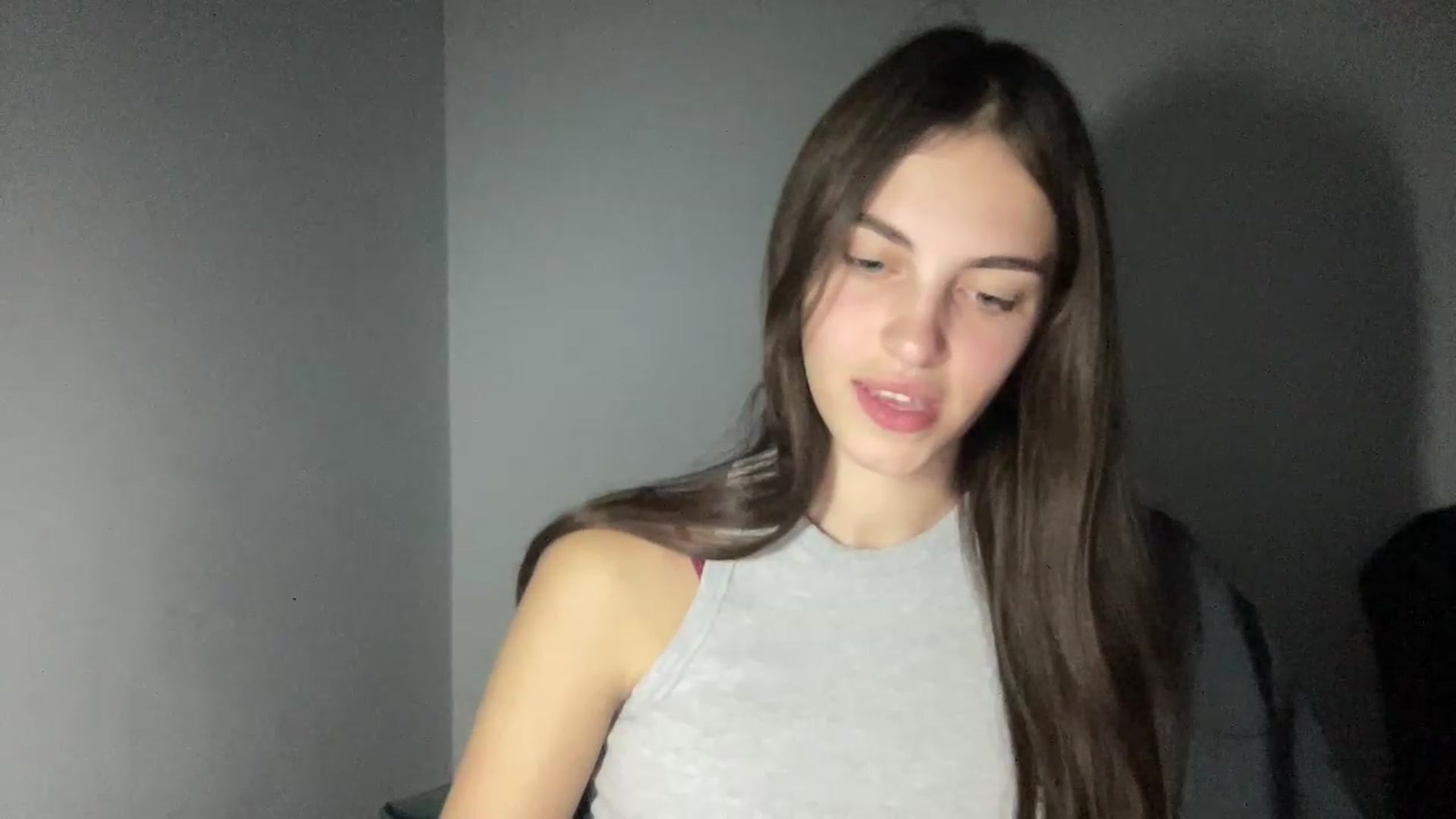Gallery image thumbnail from Dashamoxy's myfreecams stream on, 08/29/2026, 17:27 image 17 of 20