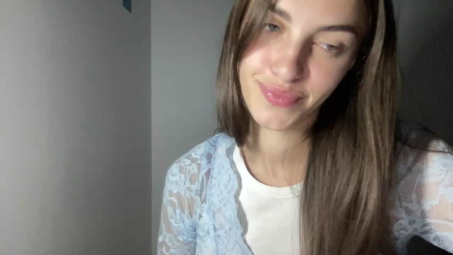 Gallery image thumbnail from Dashamoxy's myfreecams stream on, 08/30/2026, 17:33 image 20 of 20
