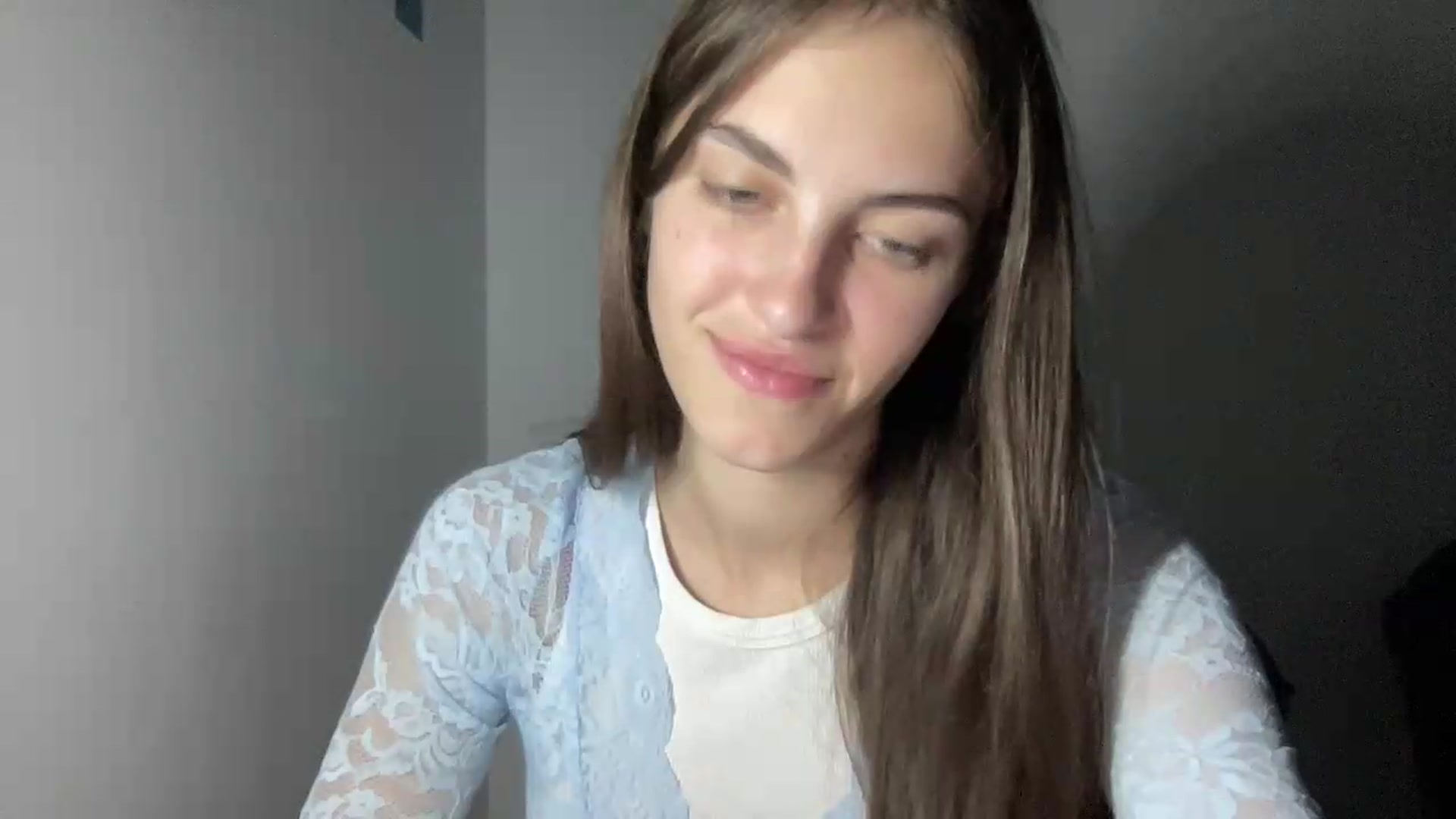 Gallery image thumbnail from Dashamoxy's myfreecams stream on, 08/30/2026, 17:33 image 18 of 20