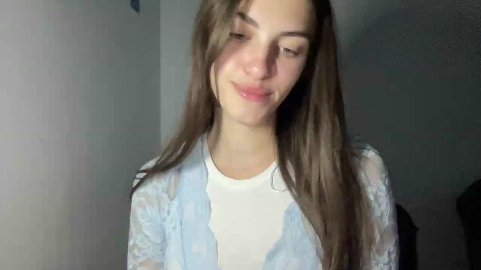 Gallery image thumbnail from Dashamoxy's myfreecams stream on, 08/30/2026, 17:33 image 6 of 20