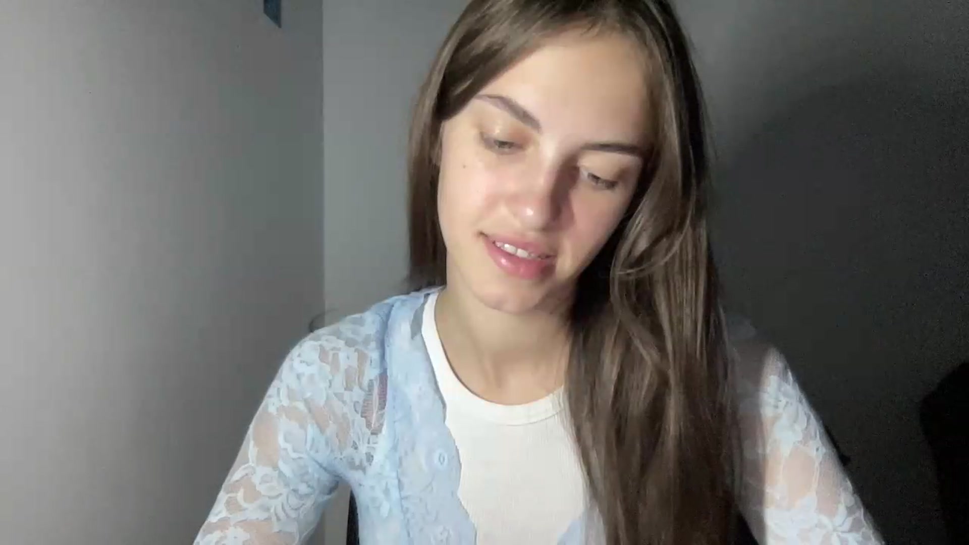 Gallery image thumbnail from Dashamoxy's myfreecams stream on, 08/30/2026, 17:33 image 12 of 20