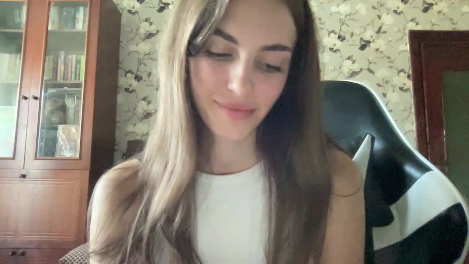 Gallery image thumbnail from Dashamoxy's myfreecams stream on, 09/02/2026, 11:44 image 20 of 20
