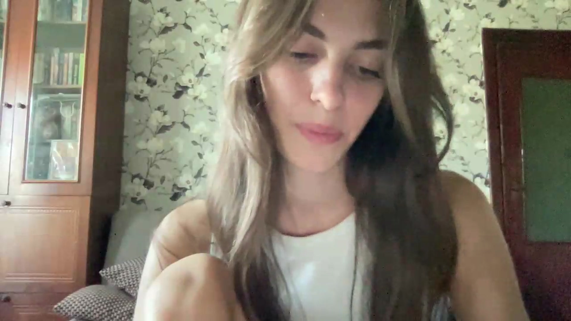 Gallery image thumbnail from Dashamoxy's myfreecams stream on, 09/02/2026, 13:32 image 15 of 20