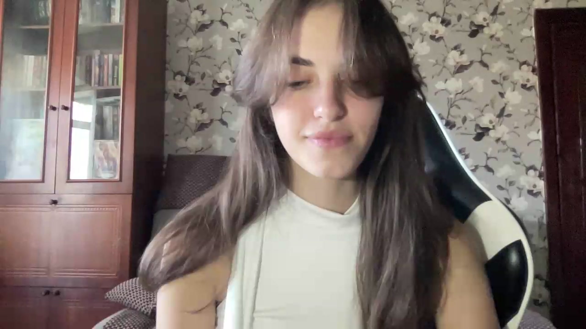 Gallery image thumbnail from Dashamoxy's myfreecams stream on, 09/04/2026, 12:02 image 4 of 20