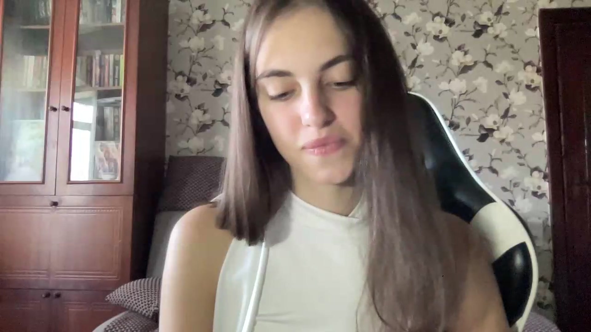 Gallery image thumbnail from Dashamoxy's myfreecams stream on, 09/04/2026, 12:02 image 11 of 20