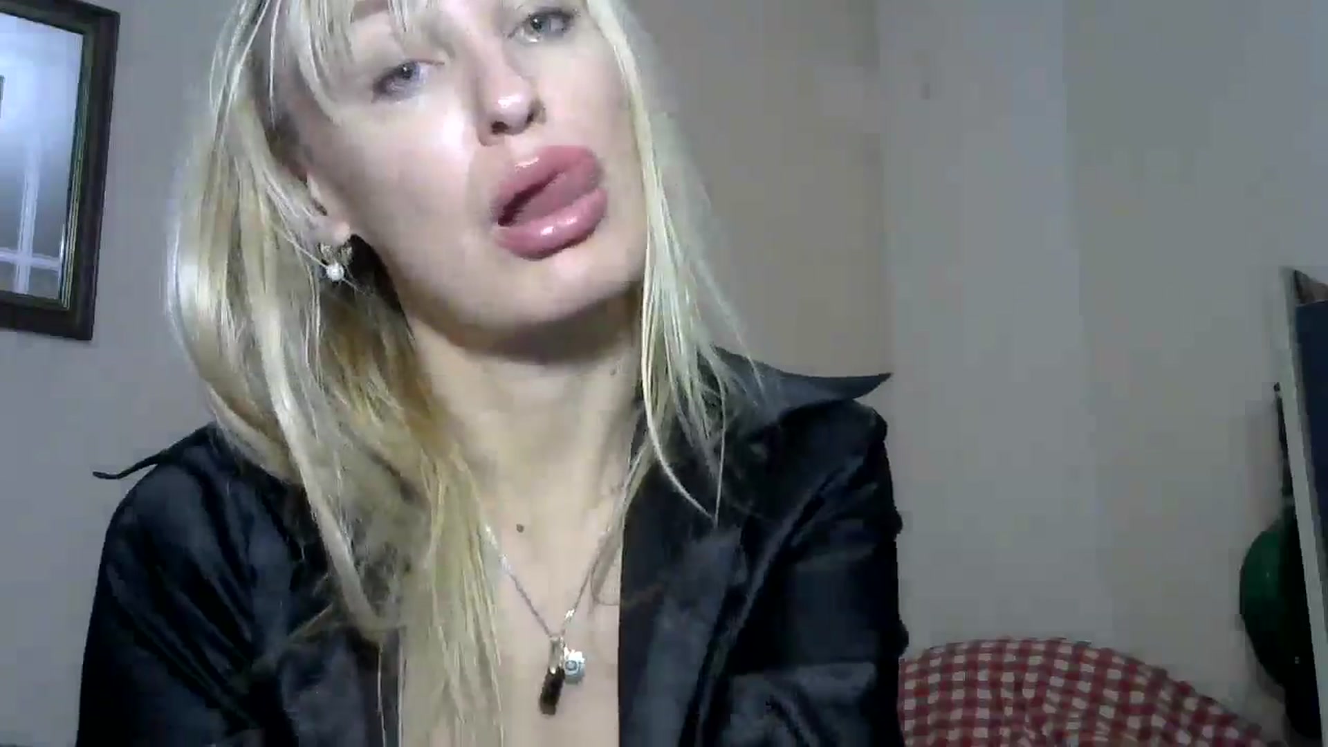 Gallery image thumbnail from DashikaBlond's myfreecams stream on, 10/30/2024, 19:44 image 10 of 20