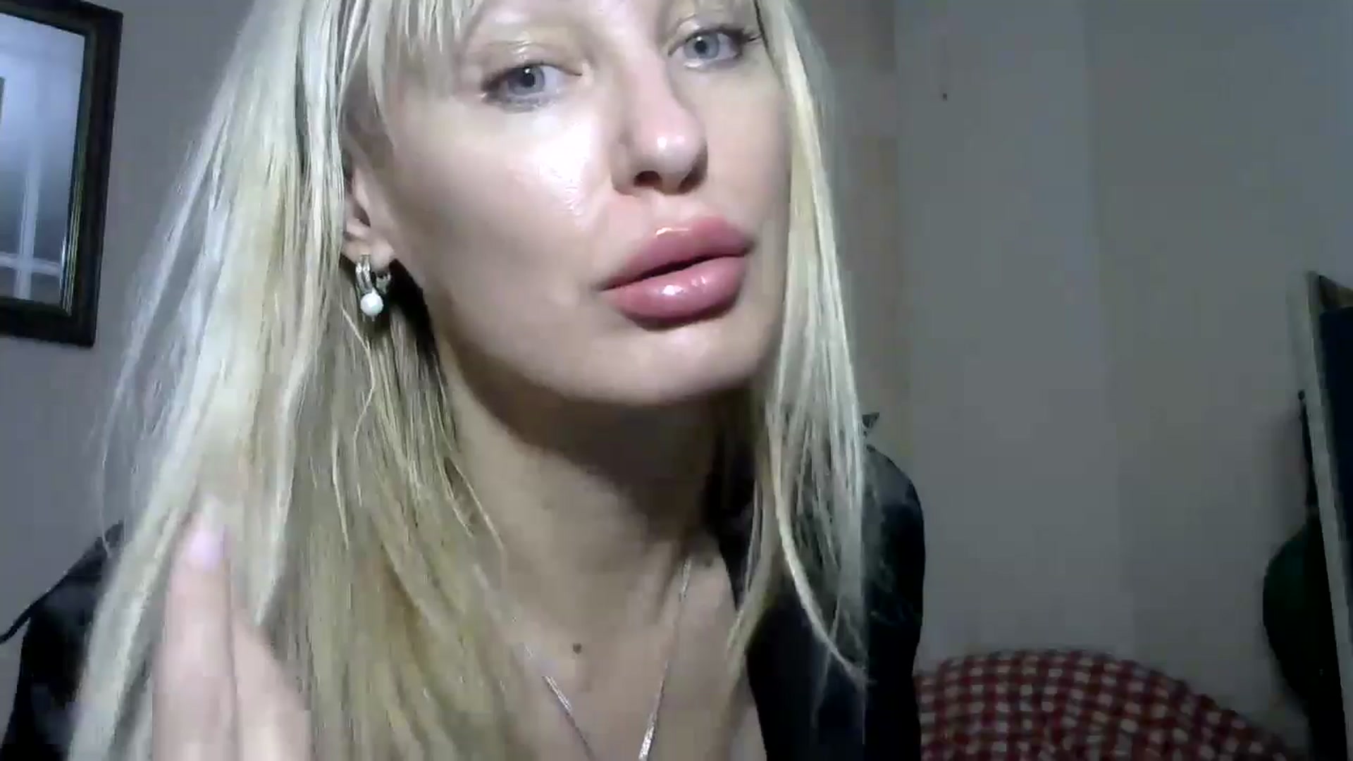 Gallery image thumbnail from DashikaBlond's myfreecams stream on, 10/30/2024, 19:44 image 9 of 20