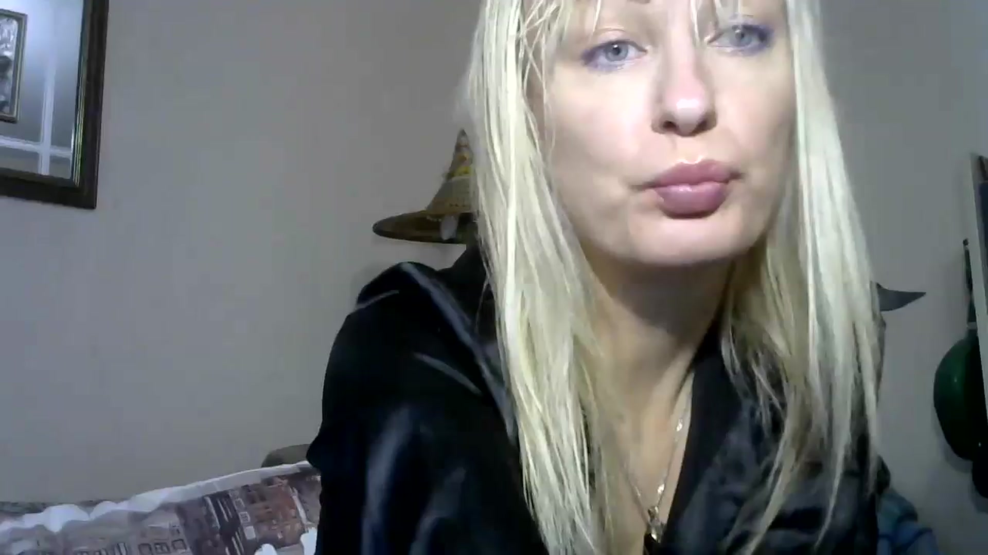 Gallery image thumbnail from DashikaBlond's myfreecams stream on, 10/31/2024, 13:53 image 12 of 20