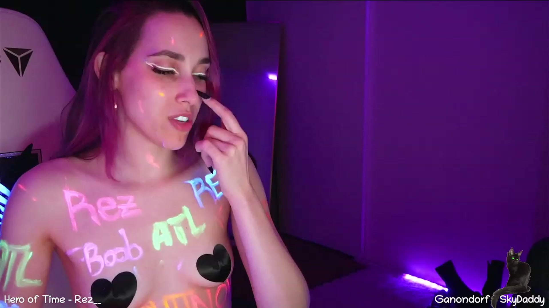 Gallery image thumbnail from Dashy's myfreecams stream on, 11/20/2022, 14:39 image 10 of 20