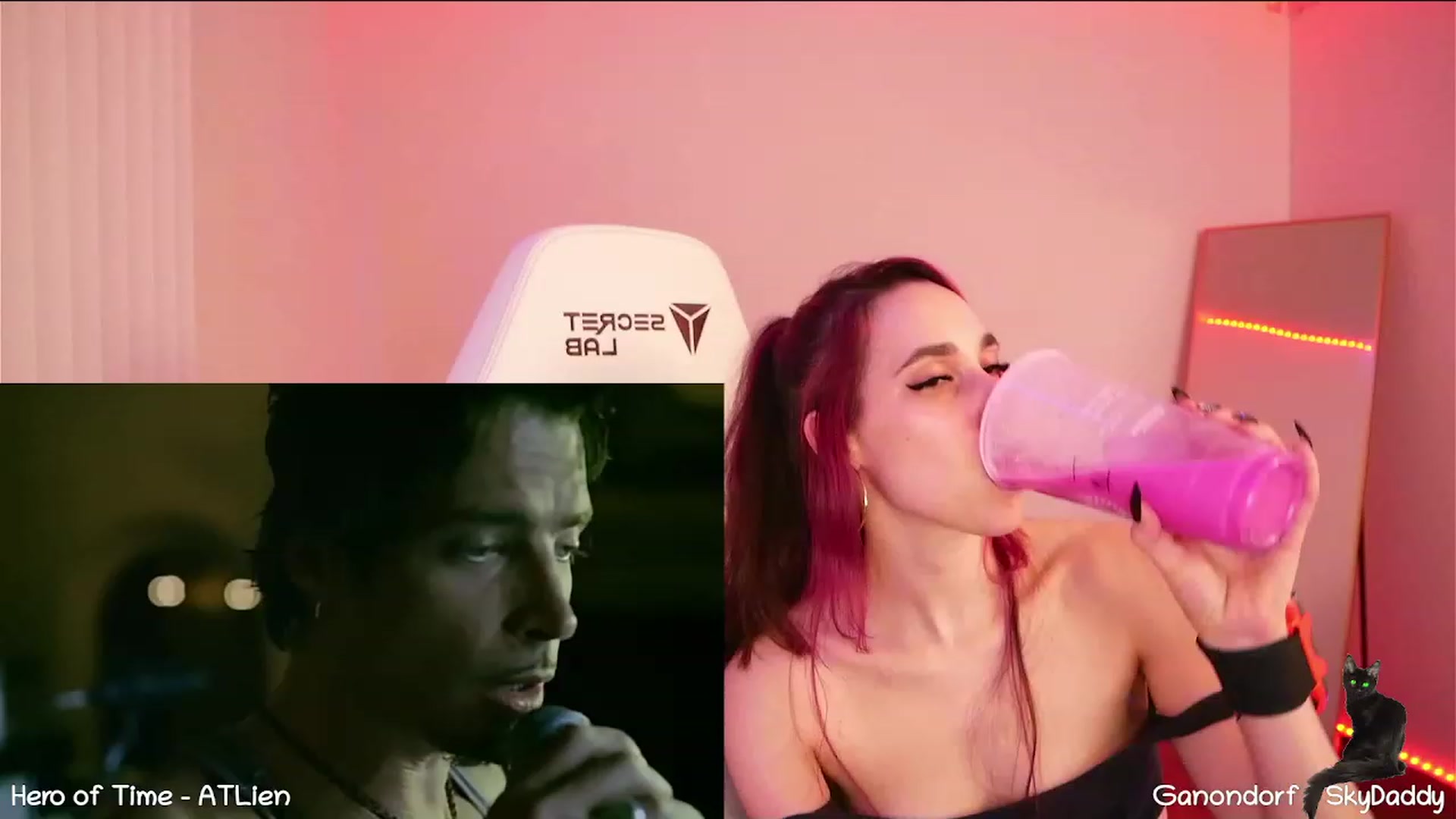 Gallery image thumbnail from Dashy's myfreecams stream on, 11/22/2022, 13:38 image 10 of 20