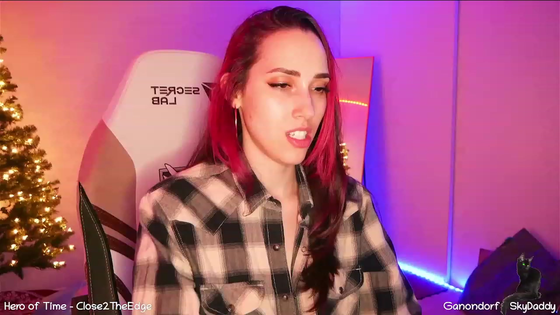 Gallery image thumbnail from Dashy's myfreecams stream on, 12/01/2022, 13:00 image 19 of 20