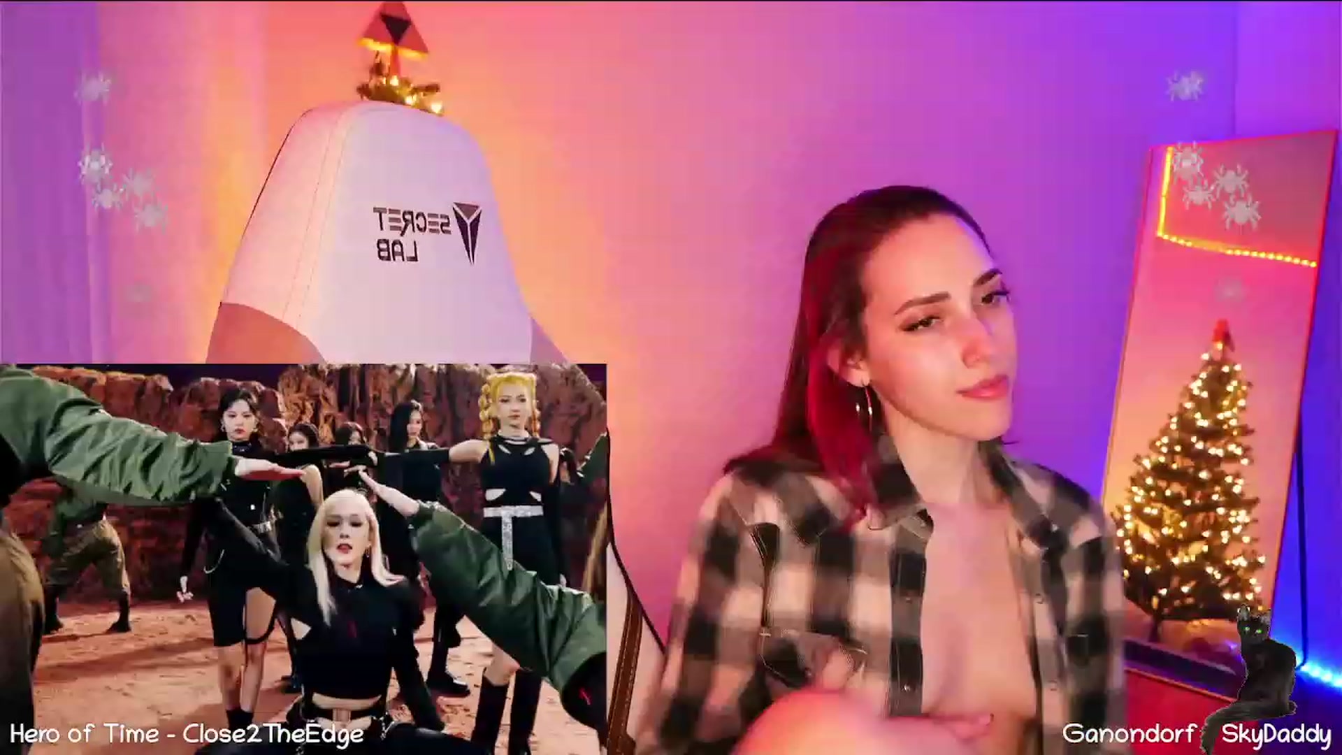Gallery image thumbnail from Dashy's myfreecams stream on, 12/01/2022, 13:46 image 3 of 20
