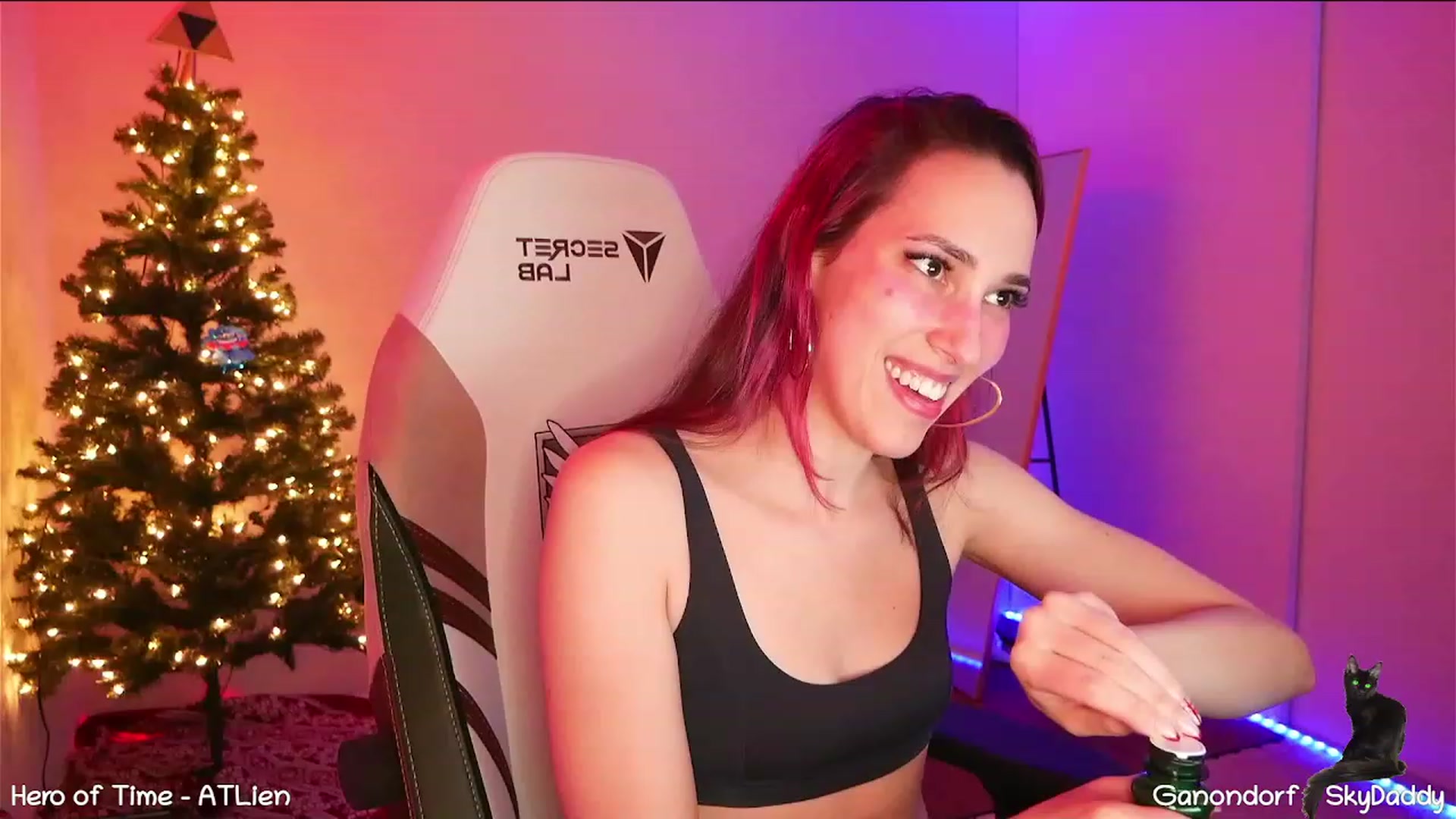 Gallery image thumbnail from Dashy's myfreecams stream on, 12/11/2022, 13:04 image 4 of 20