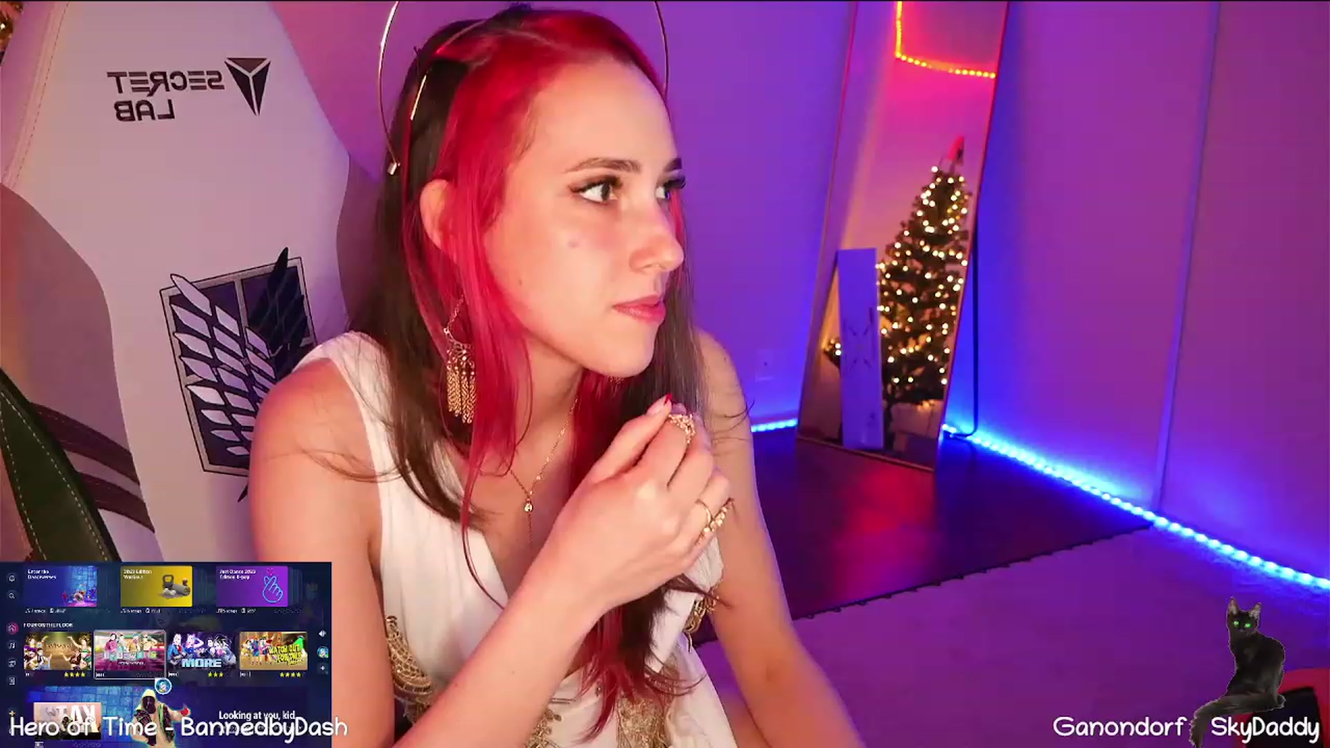 Gallery image thumbnail from Dashy's myfreecams stream on, 12/18/2022, 13:34 image 7 of 20