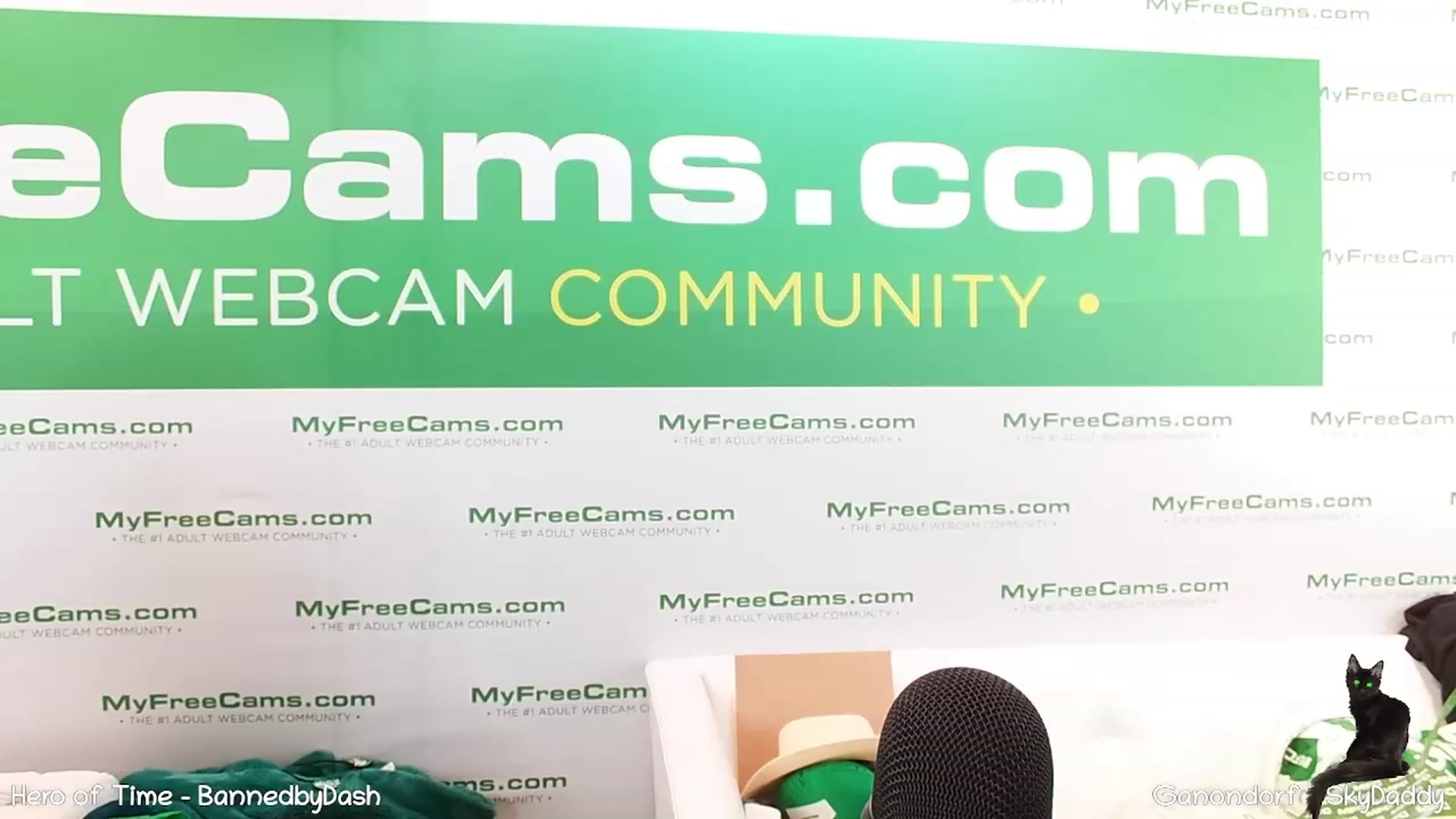 Gallery image thumbnail from Dashy's myfreecams stream on, 01/07/2023, 04:03 image 4 of 20