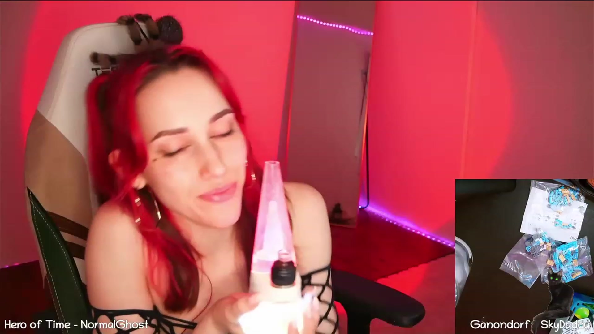 Gallery image thumbnail from Dashy's myfreecams stream on, 02/12/2023, 10:48 image 19 of 20
