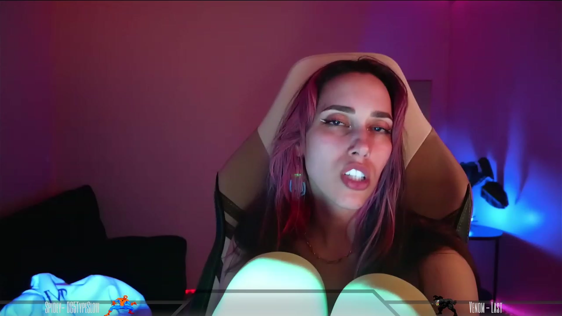 Gallery image thumbnail from Dashy's myfreecams stream on, 07/01/2023, 12:08 image 18 of 20