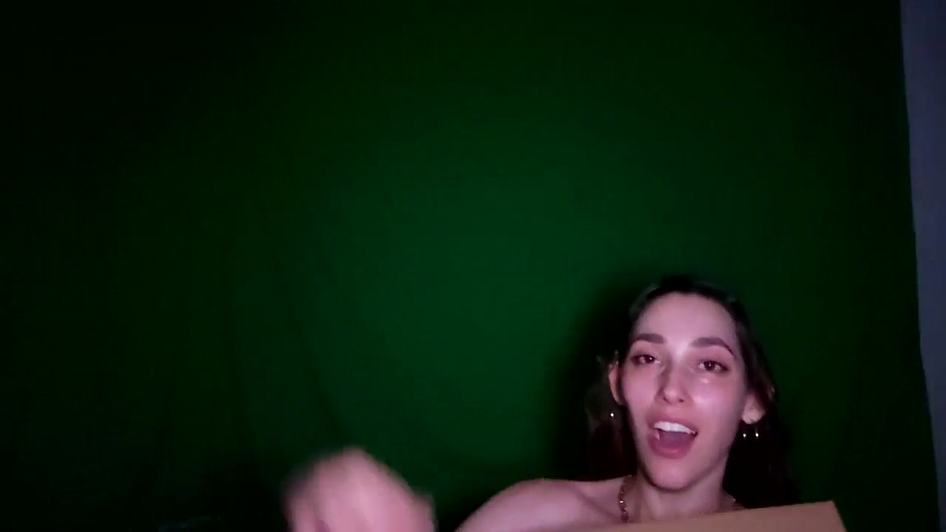 Gallery image thumbnail from Dashy's myfreecams stream on, 09/28/2024, 08:05 image 17 of 20