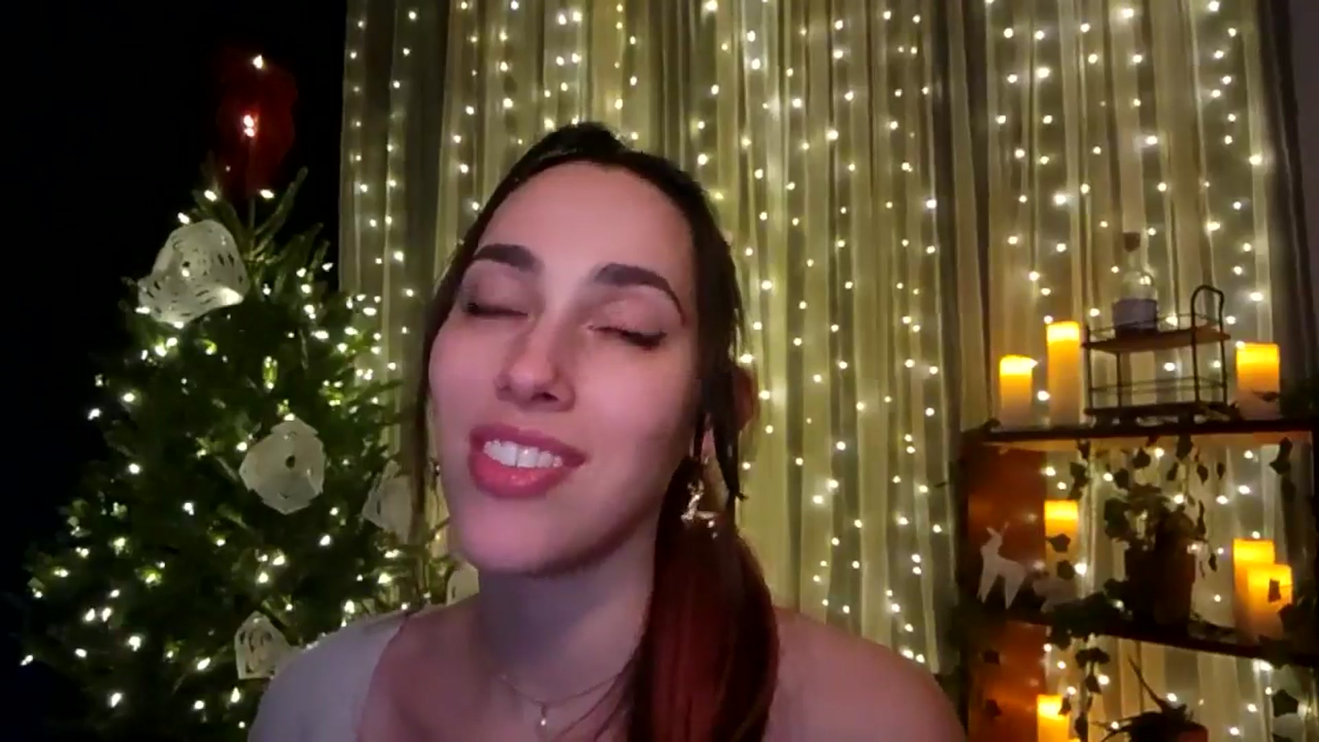 Gallery image thumbnail from Dashy's myfreecams stream on, 12/14/2024, 08:50 image 12 of 20