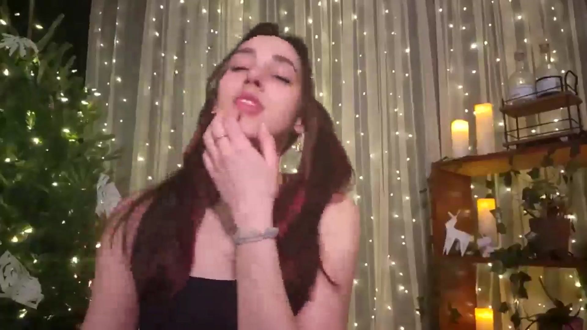 Gallery image thumbnail from Dashy's myfreecams stream on, 12/20/2024, 07:46 image 20 of 20