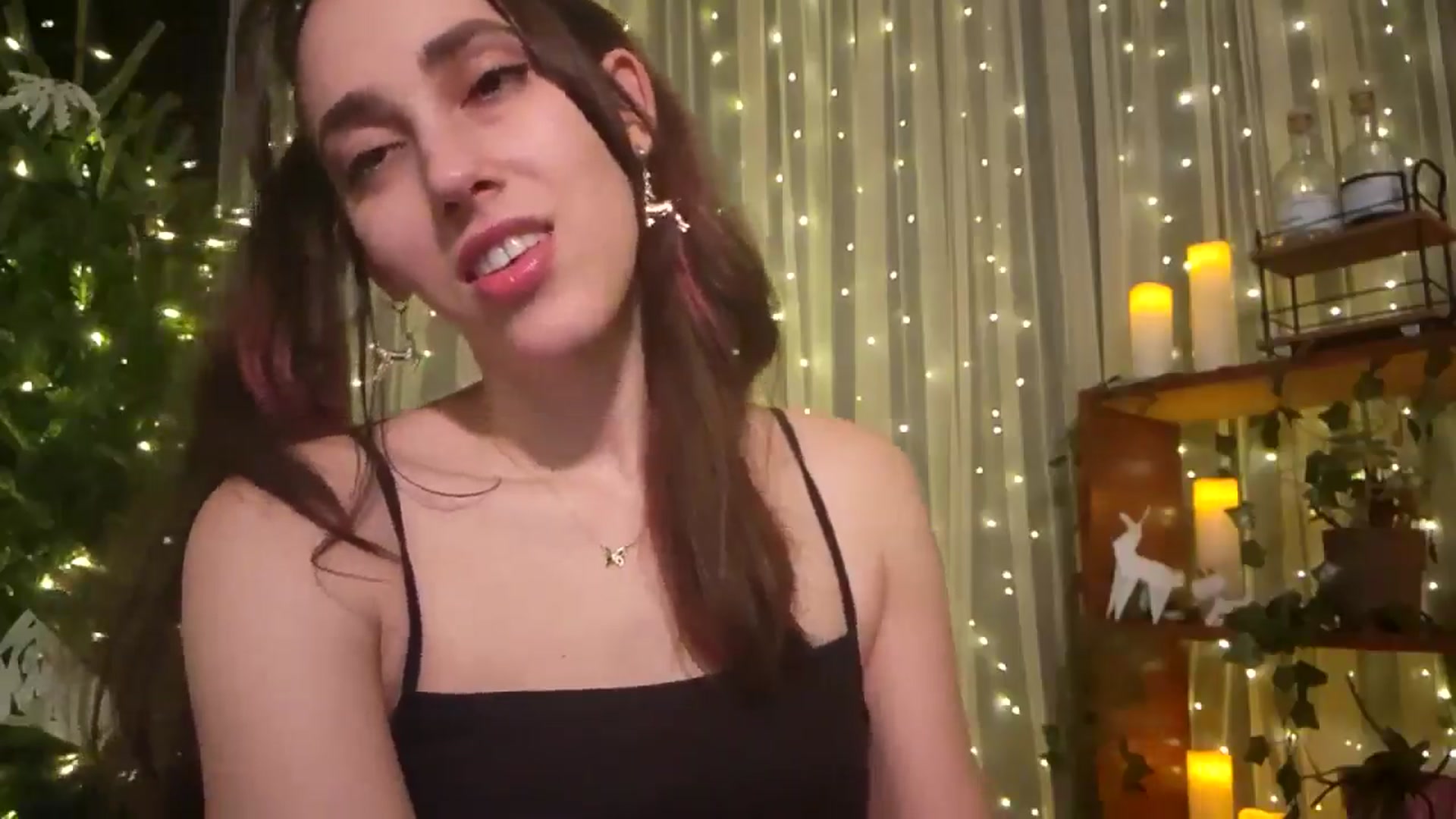 Gallery image thumbnail from Dashy's myfreecams stream on, 12/20/2024, 07:46 image 14 of 20