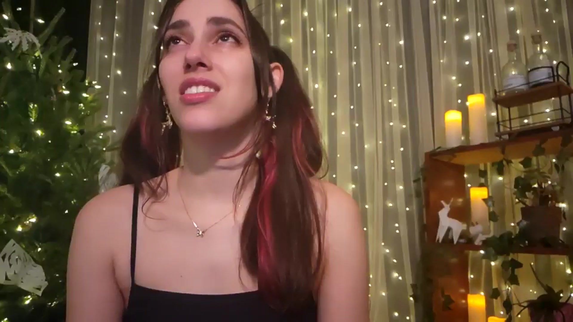 Gallery image thumbnail from Dashy's myfreecams stream on, 12/20/2024, 07:46 image 10 of 20