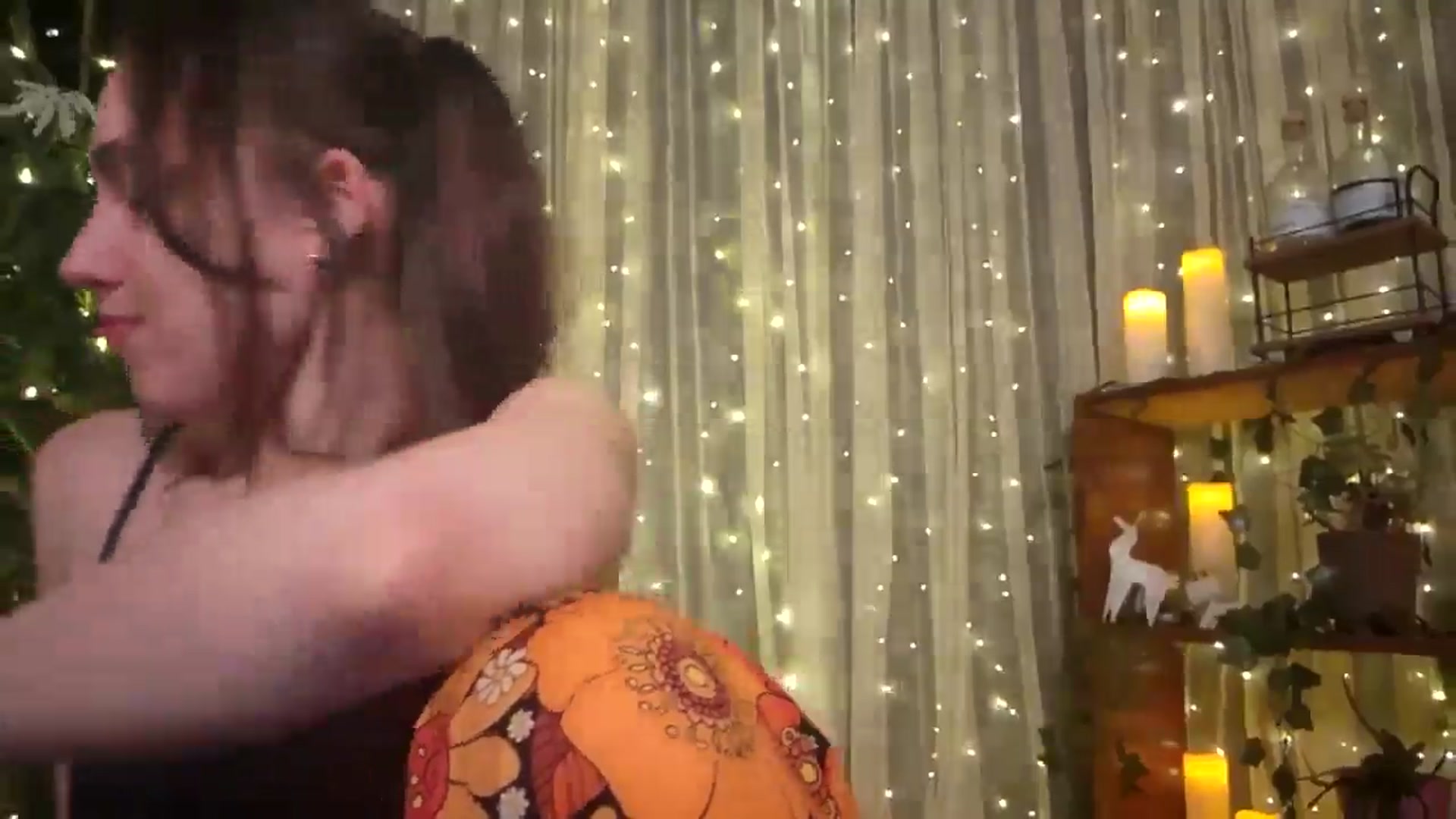 Gallery image thumbnail from Dashy's myfreecams stream on, 12/20/2024, 07:46 image 17 of 20