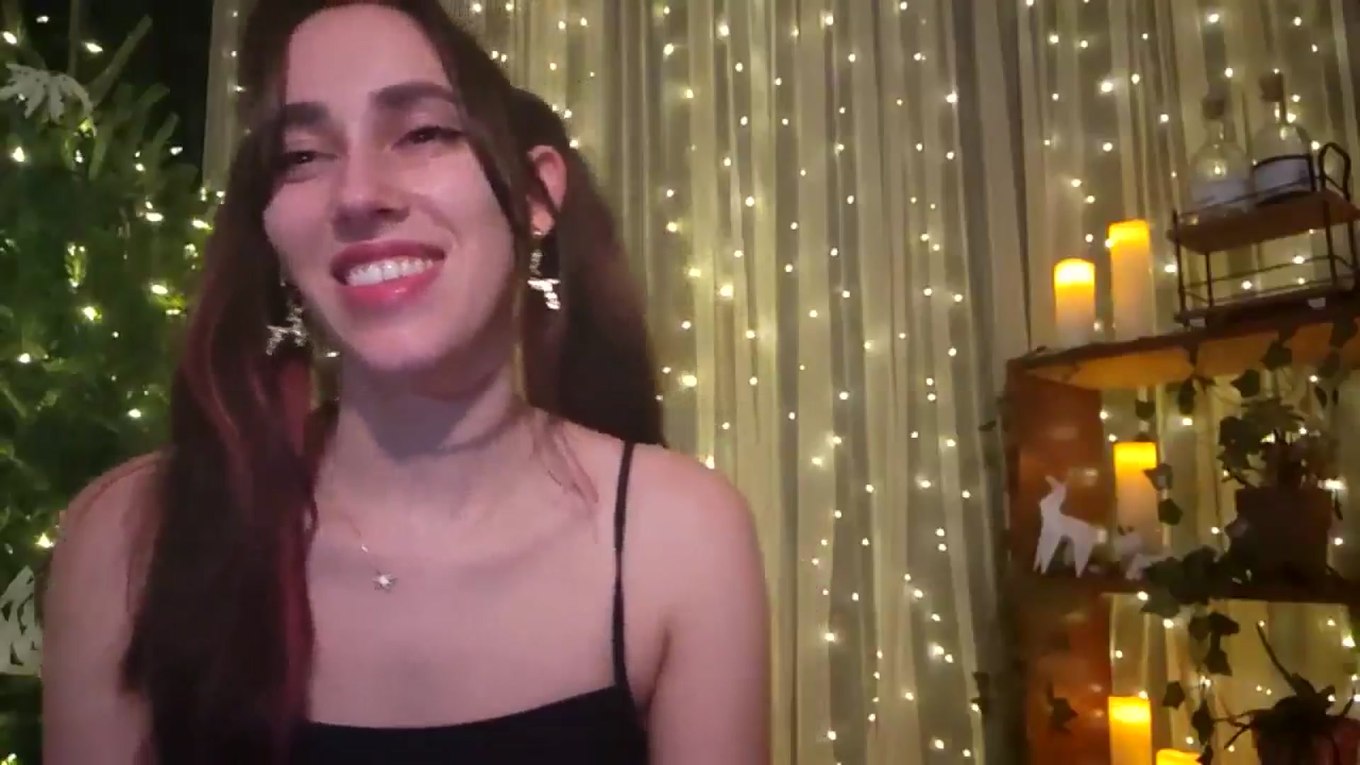 Gallery image thumbnail from Dashy's myfreecams stream on, 12/20/2024, 07:46 image 2 of 20