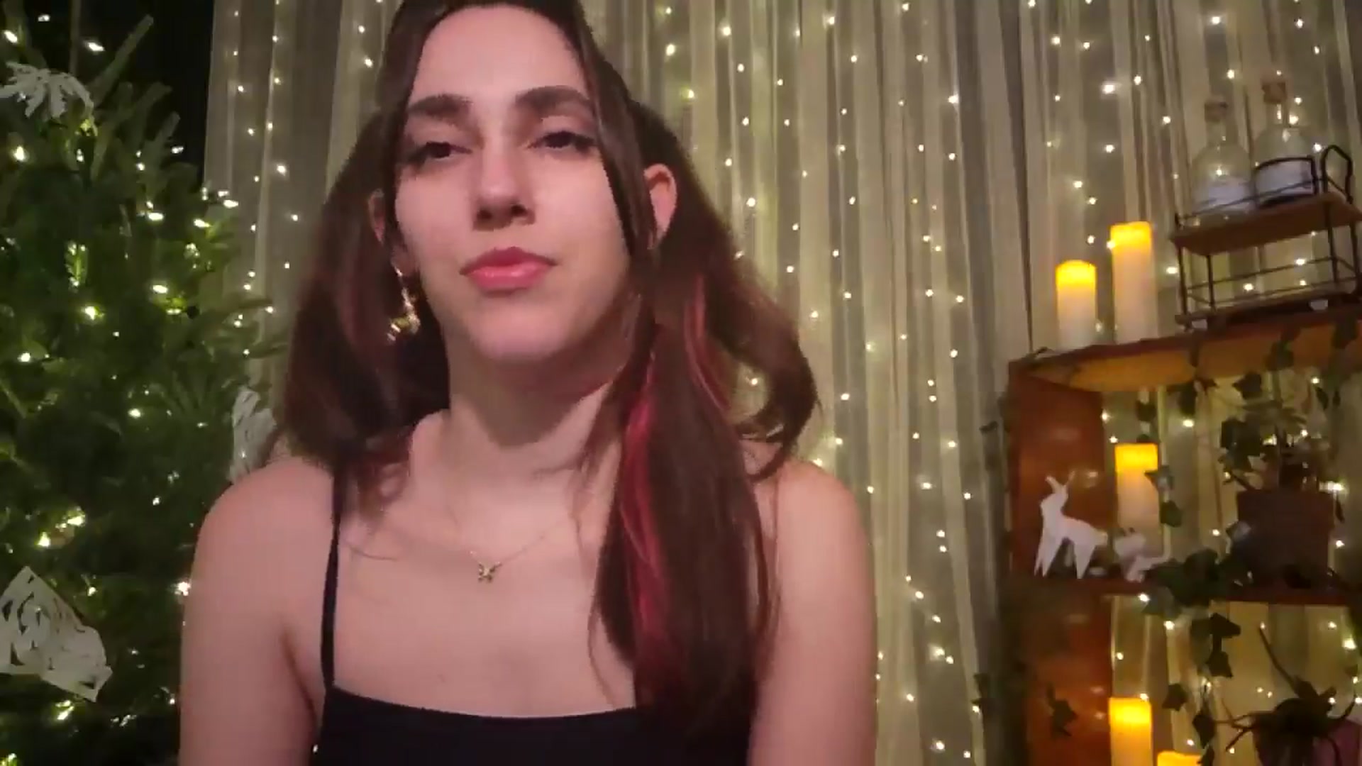 Gallery image thumbnail from Dashy's myfreecams stream on, 12/20/2024, 07:46 image 12 of 20