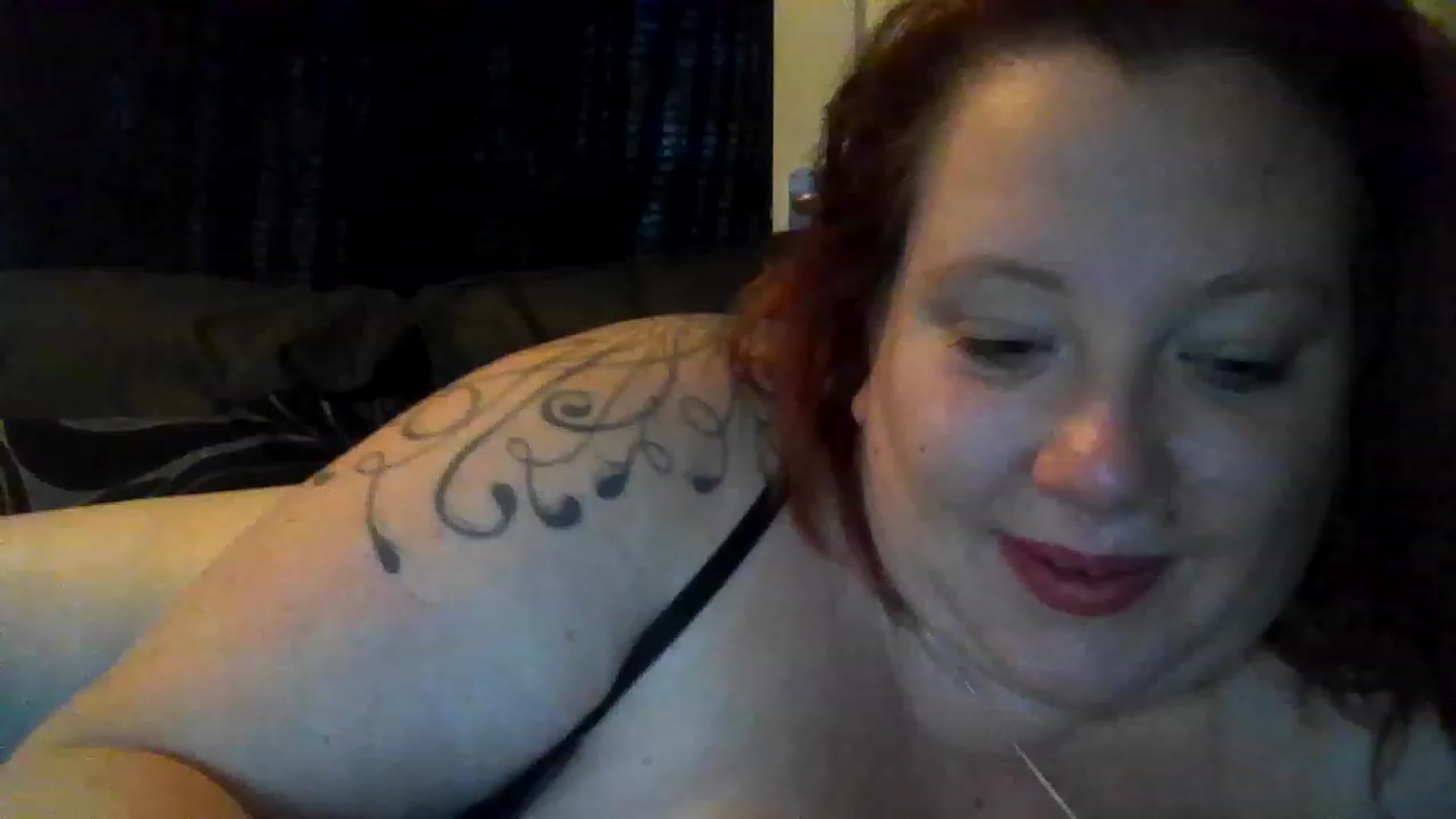 Gallery image thumbnail from DasiyLaneBBW's myfreecams stream on, 11/15/2022, 14:57 image 19 of 20