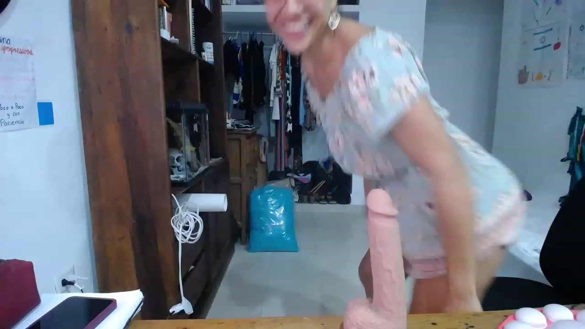 Gallery image thumbnail from Daslilamond's myfreecams stream on, 11/15/2022, 02:30 image 4 of 20