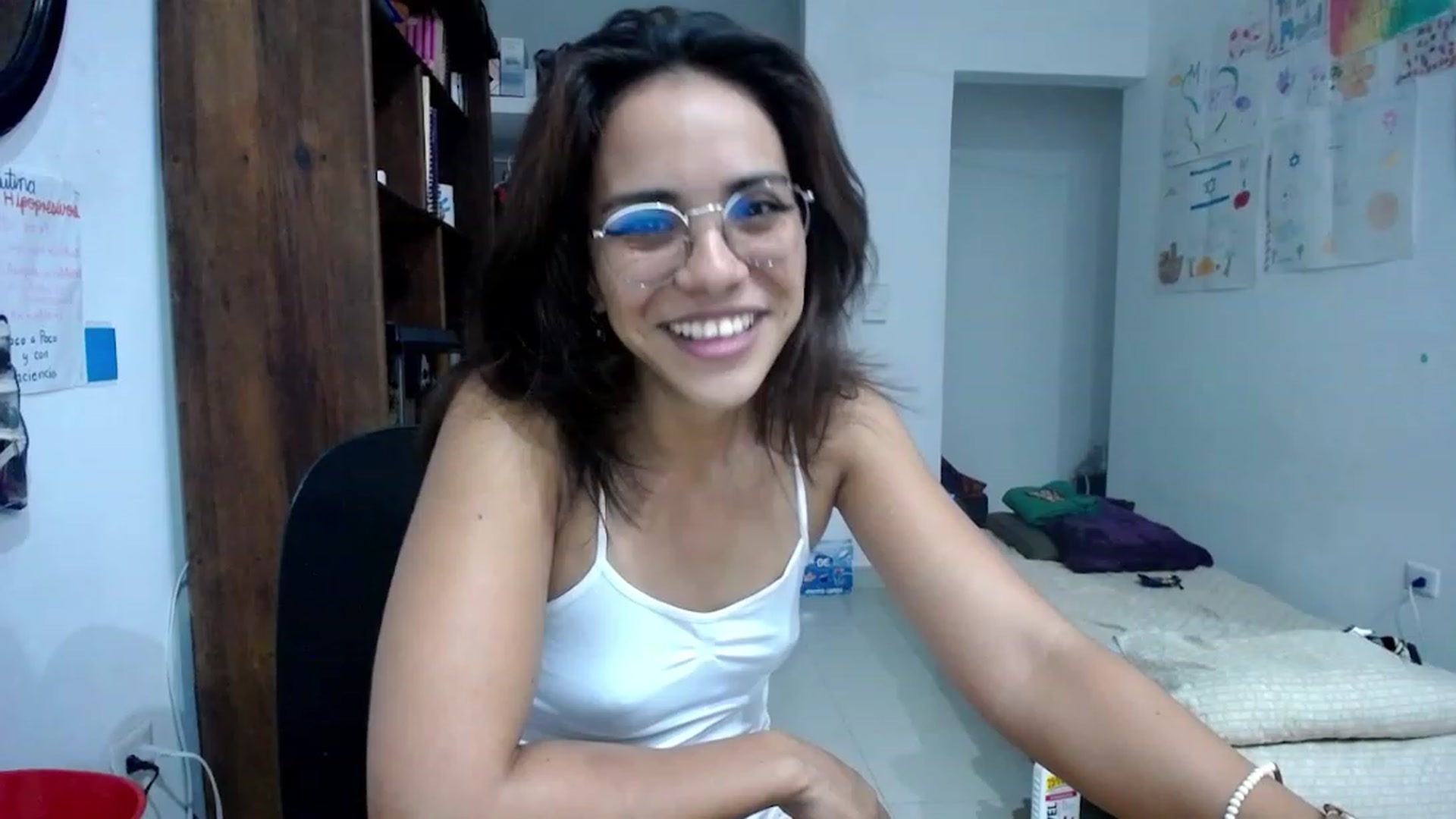 Gallery image thumbnail from Daslilamond's myfreecams stream on, 12/15/2022, 24:52 image 6 of 20
