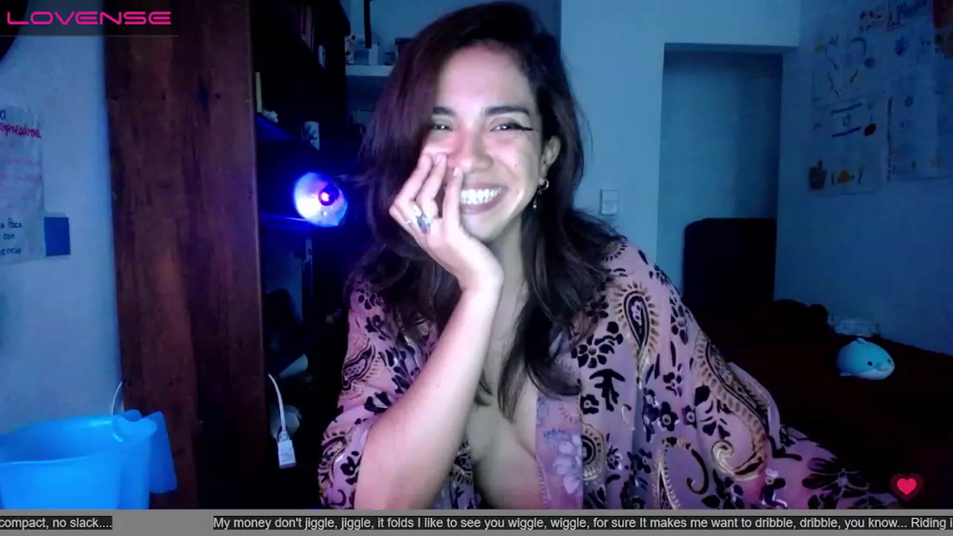 Gallery image thumbnail from Daslilamond's myfreecams stream on, 12/27/2022, 23:19 image 10 of 20