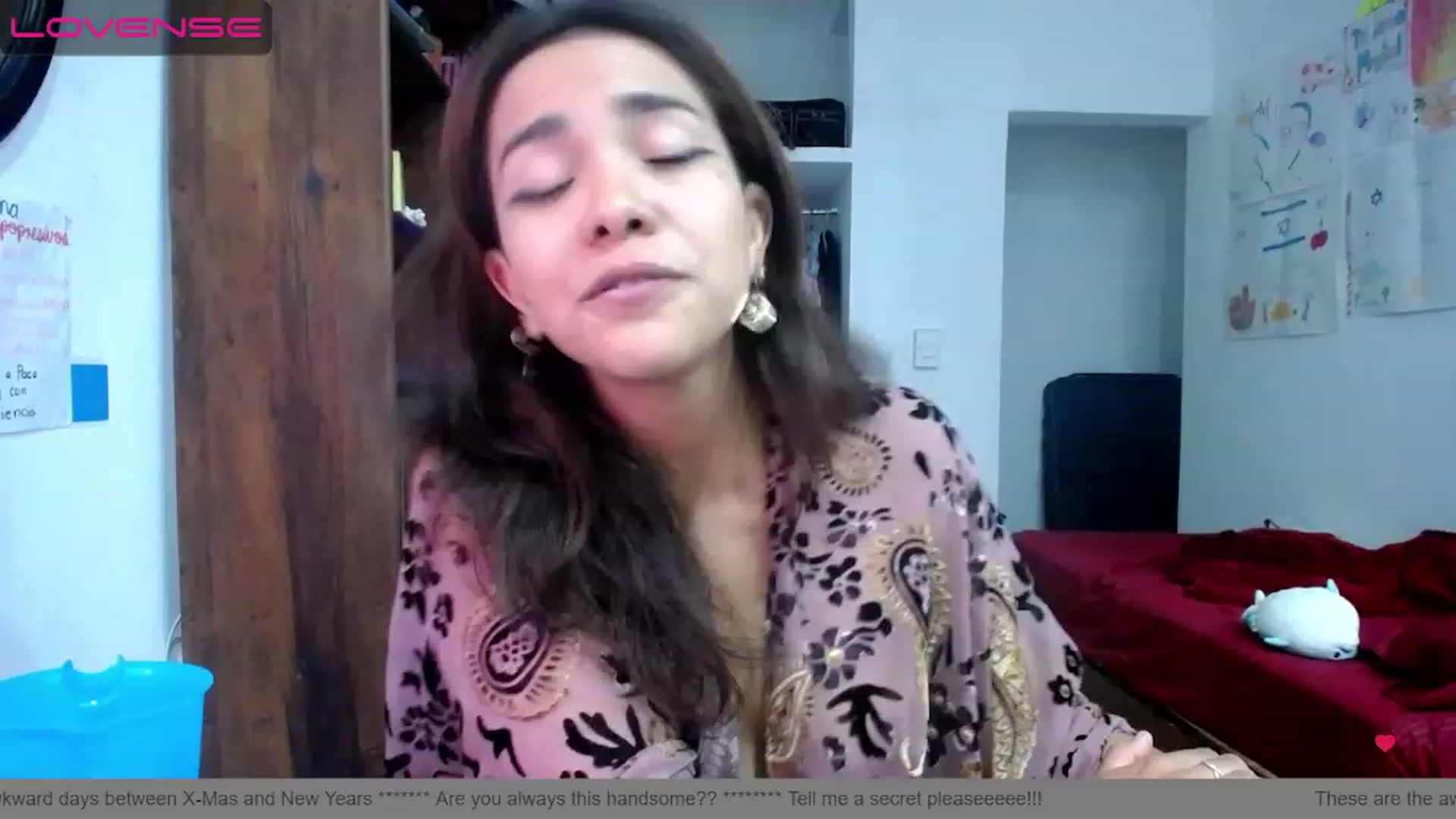 Gallery image thumbnail from Daslilamond's myfreecams stream on, 12/28/2022, 24:29 image 19 of 20