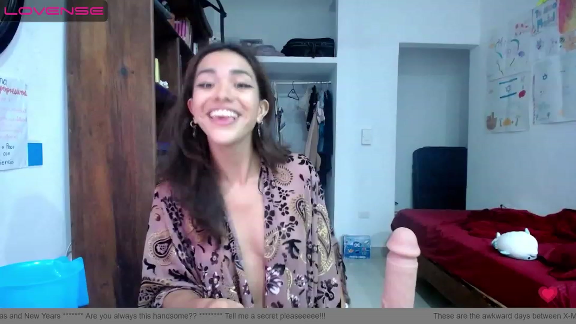 Gallery image thumbnail from Daslilamond's myfreecams stream on, 12/28/2022, 24:29 image 11 of 20