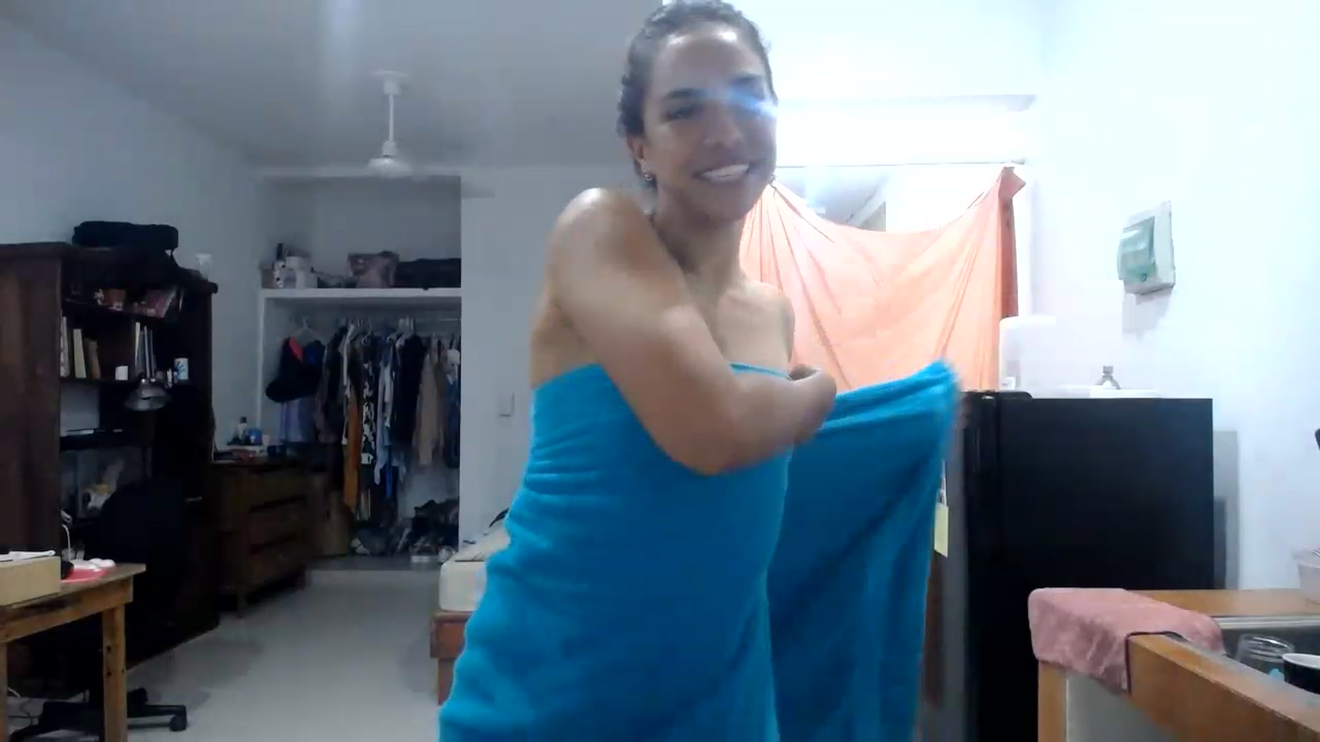 Gallery image thumbnail from Daslilamond's myfreecams stream on, 01/29/2023, 01:13 image 15 of 20