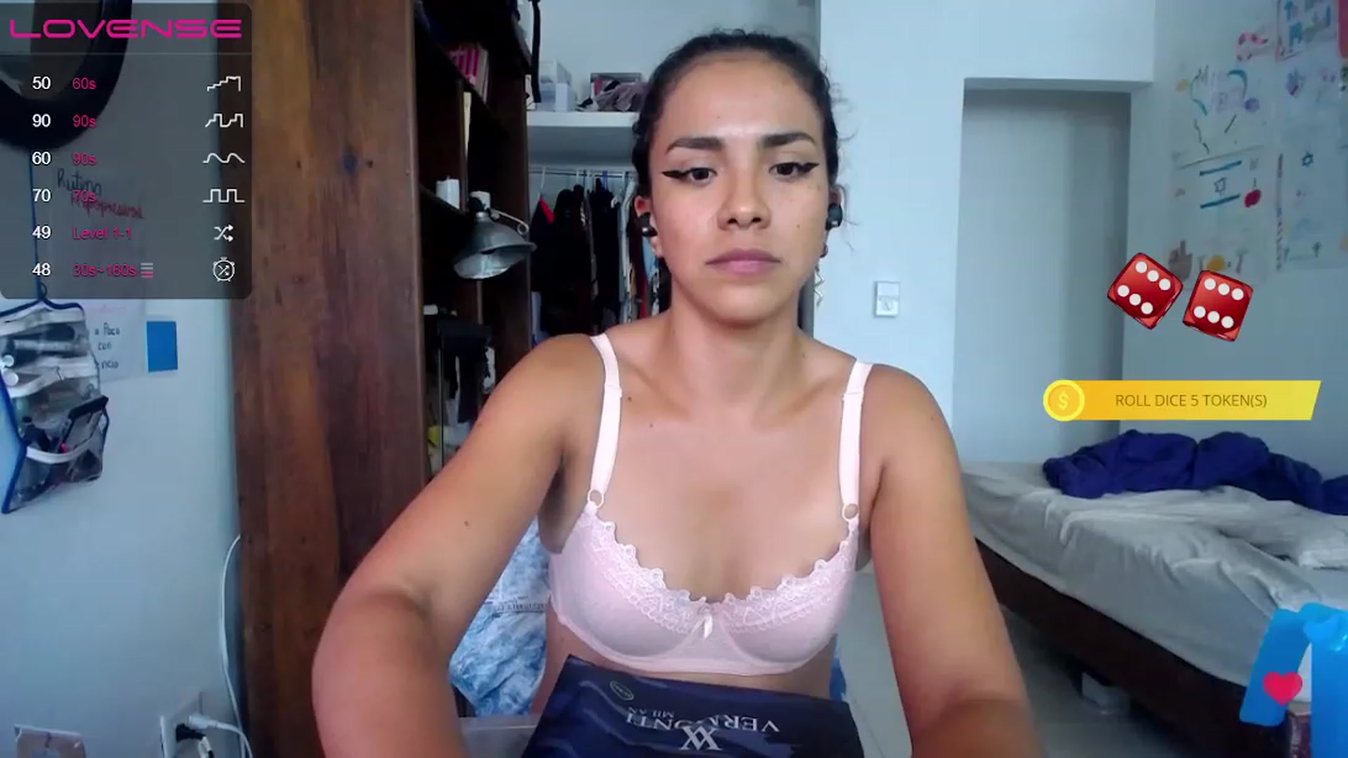 Gallery image thumbnail from Daslilamond's myfreecams stream on, 01/31/2023, 21:22 image 15 of 20