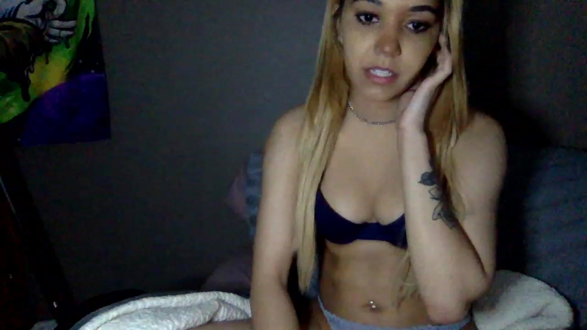 Gallery image thumbnail from Datzashley's myfreecams stream on, 02/24/2023, 23:21 image 10 of 20